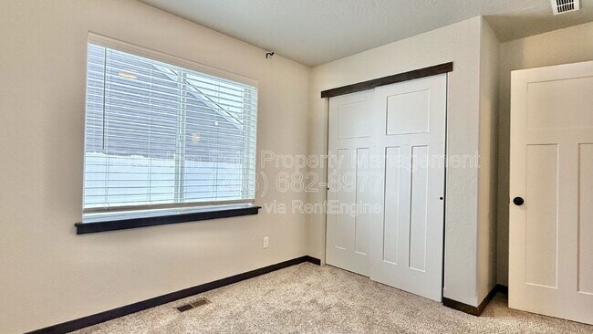 Building Photo - 31015 N Alice Ct