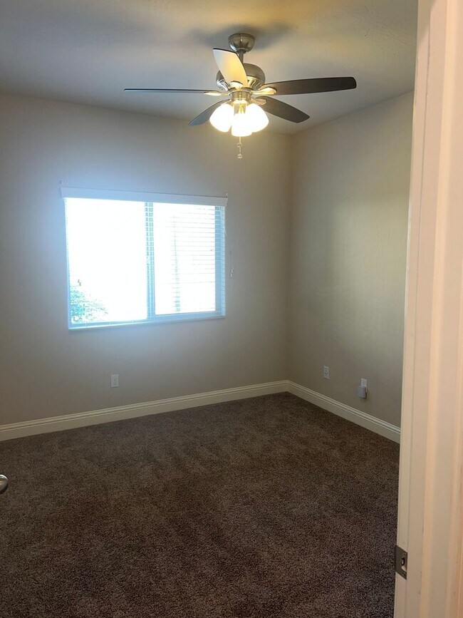 Building Photo - Charming Loma Vista Home