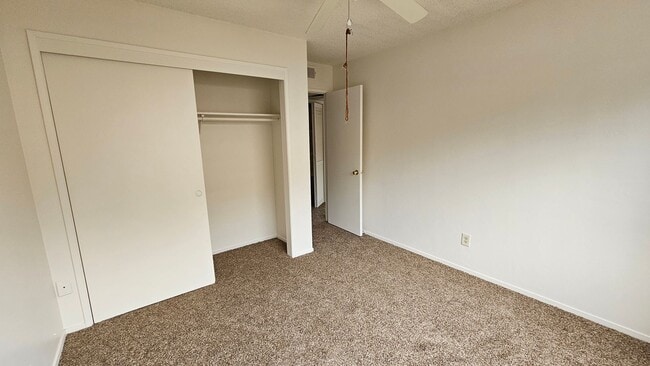 Building Photo - Coming Soon 3 bd 2 ba Townhome