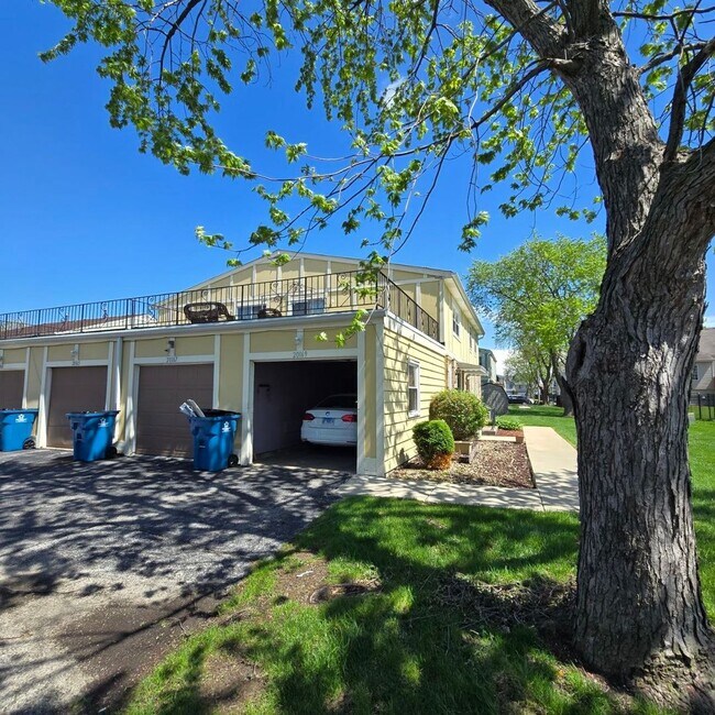 Building Photo - 20169 Ash Ln