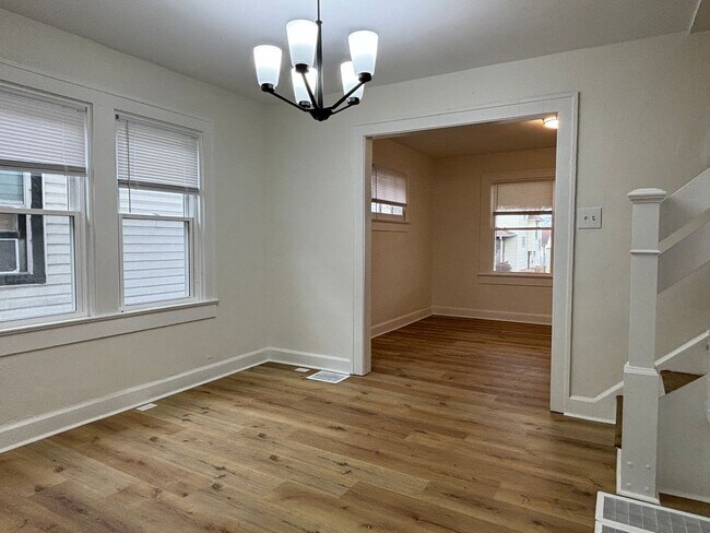 Building Photo - 83 N Ewing St