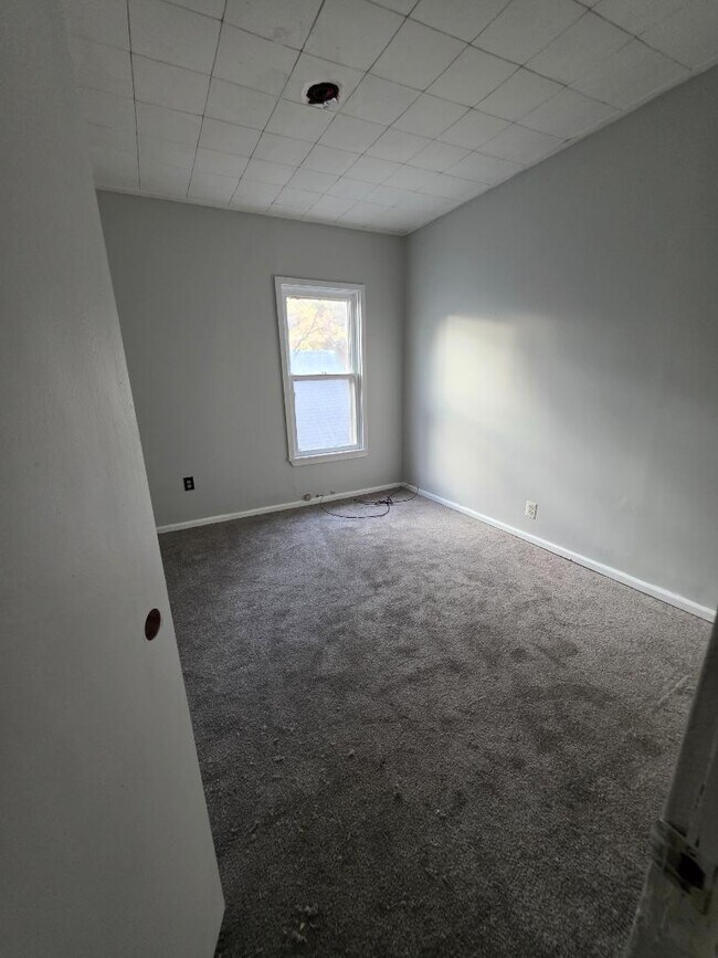 Building Photo - 455 Flint St