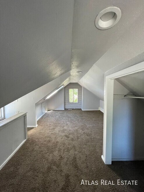 Building Photo - 5229 E Thrill Pl
