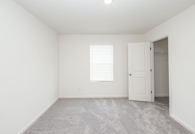 Building Photo - 78 Elmarry Ln