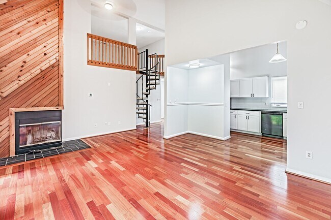 Building Photo - 35 Foxtail Ct