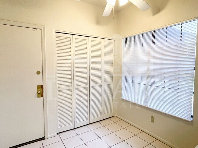 Building Photo - 10019 E Mountain View Rd