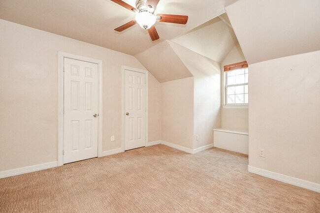 Building Photo - 1240 Bingle Rd