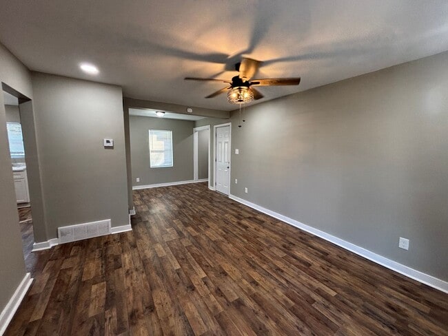 Building Photo - 3546 Debby Dr