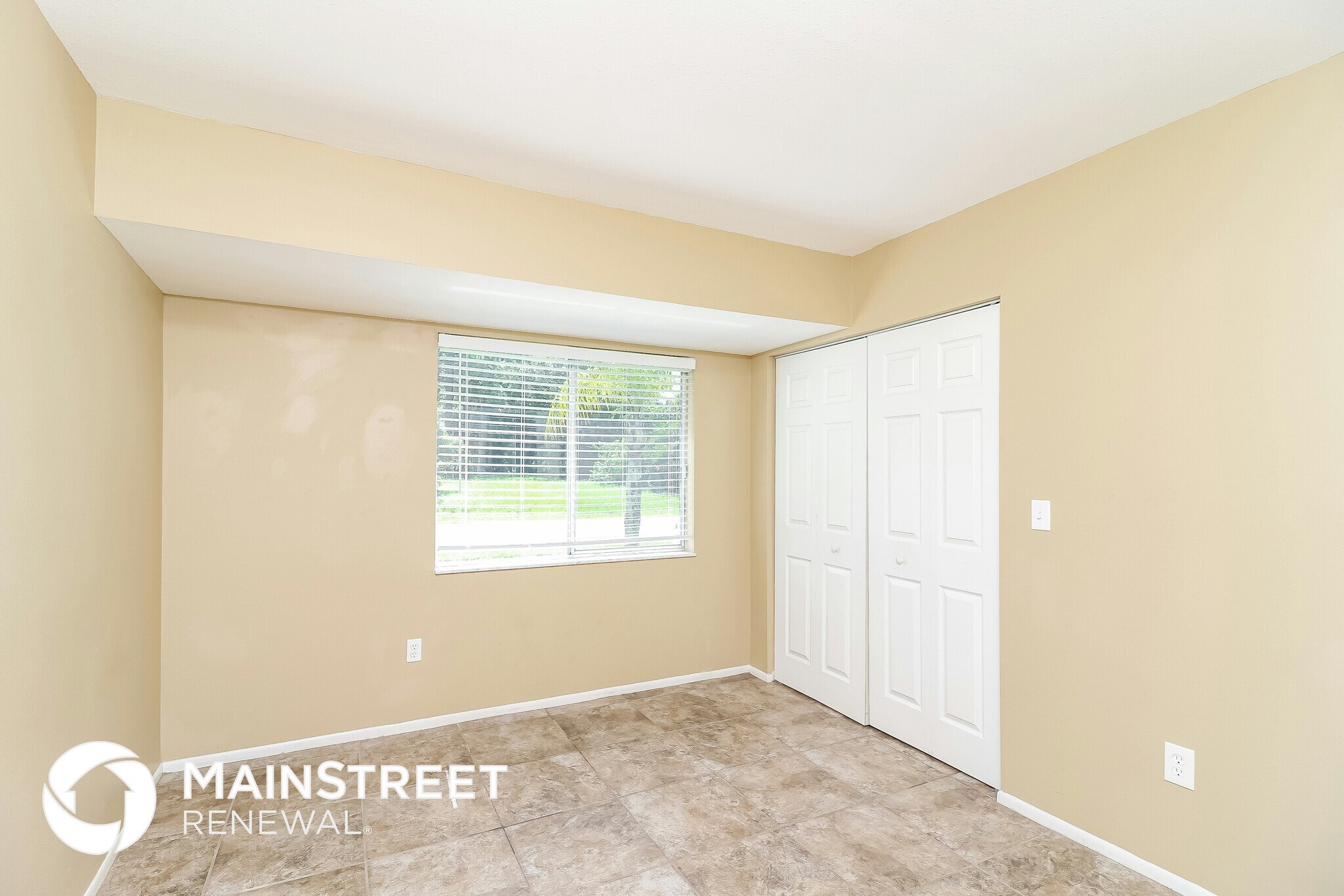 Building Photo - 3685 Avanti Cir