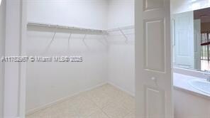 Building Photo - 6928 SW 39th St