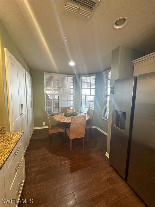 Building Photo - 9100 Southmont Cove