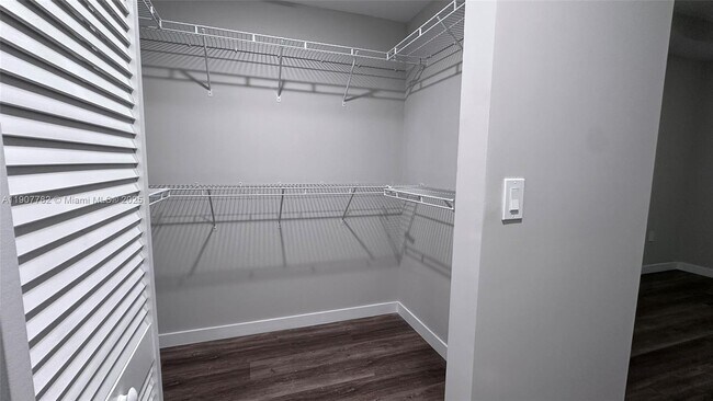 Building Photo - 25050 SW 136th Ave