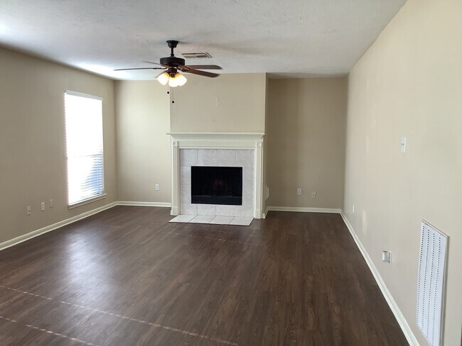 Building Photo - 19411 Rolling Sage Dr