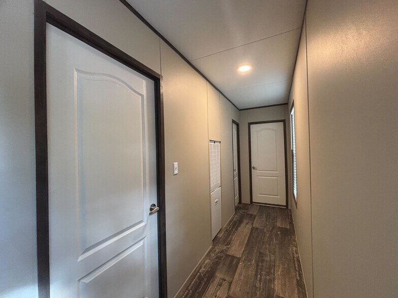 Building Photo - 123 Norene St