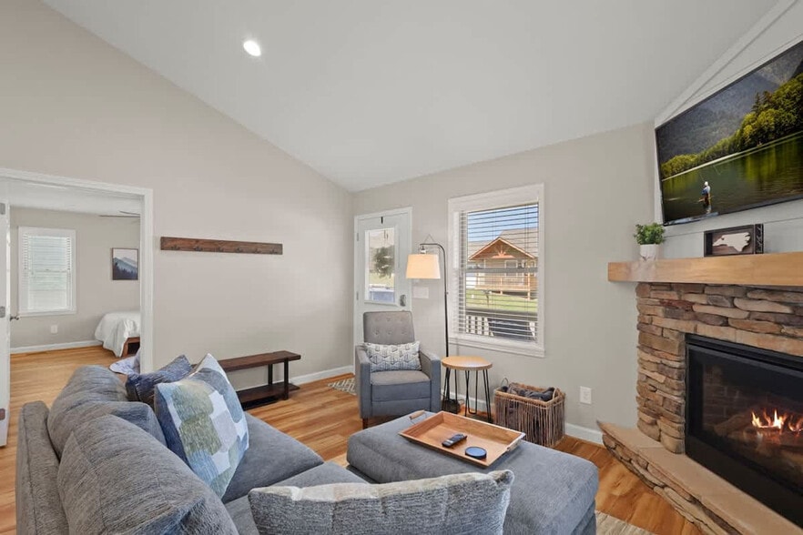 Building Photo - 263 Camp Rock Rd