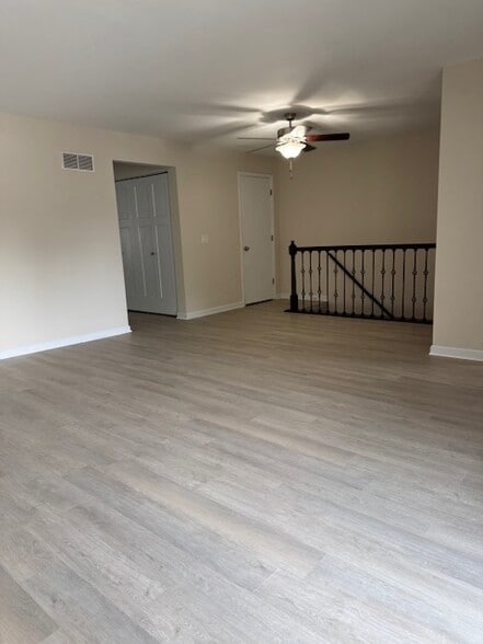 Building Photo - 529 Summer Winds Ln