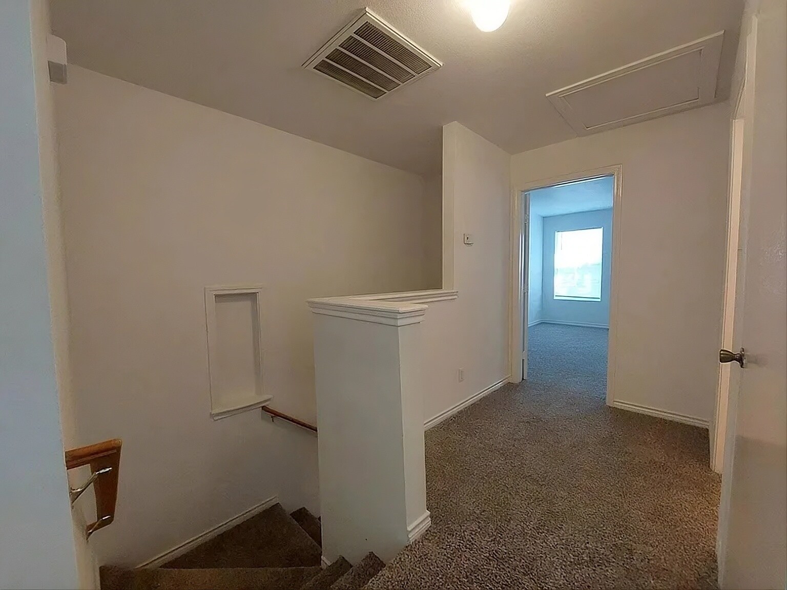 Building Photo - 7818 Kingsbury Wood