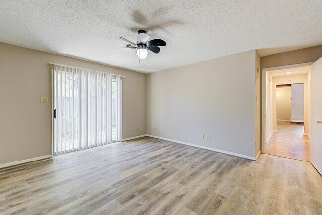 Building Photo - 1710 Bodart Ct