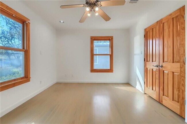 Building Photo - 5510 Avenue G