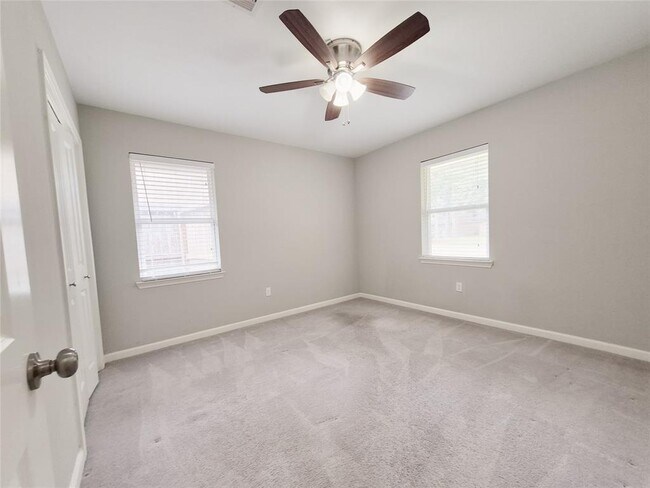 Building Photo - 10506 Chatterton Dr