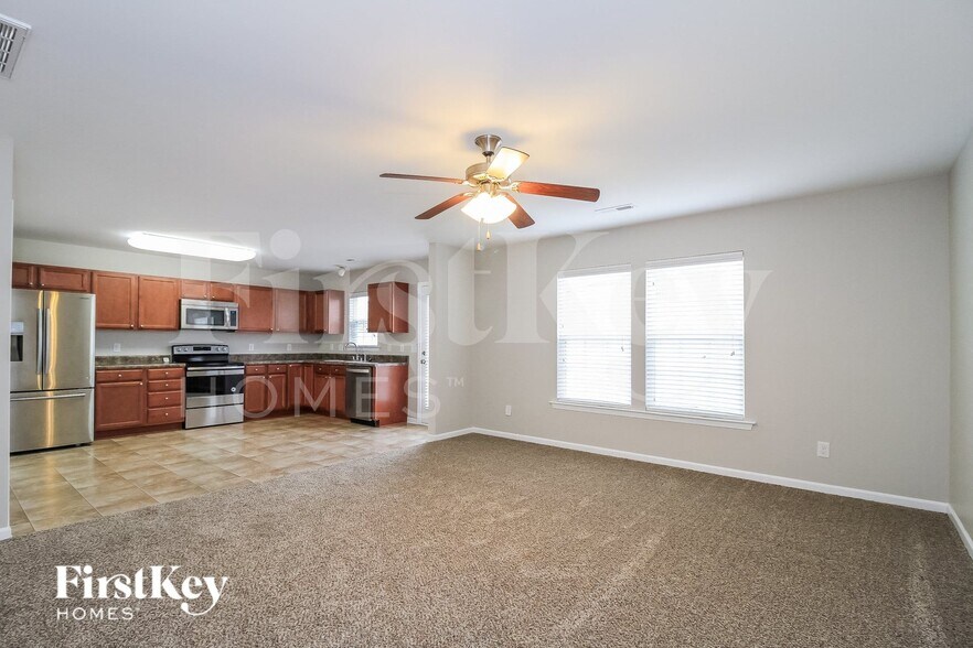 Building Photo - 5784 Misty Hill Cir
