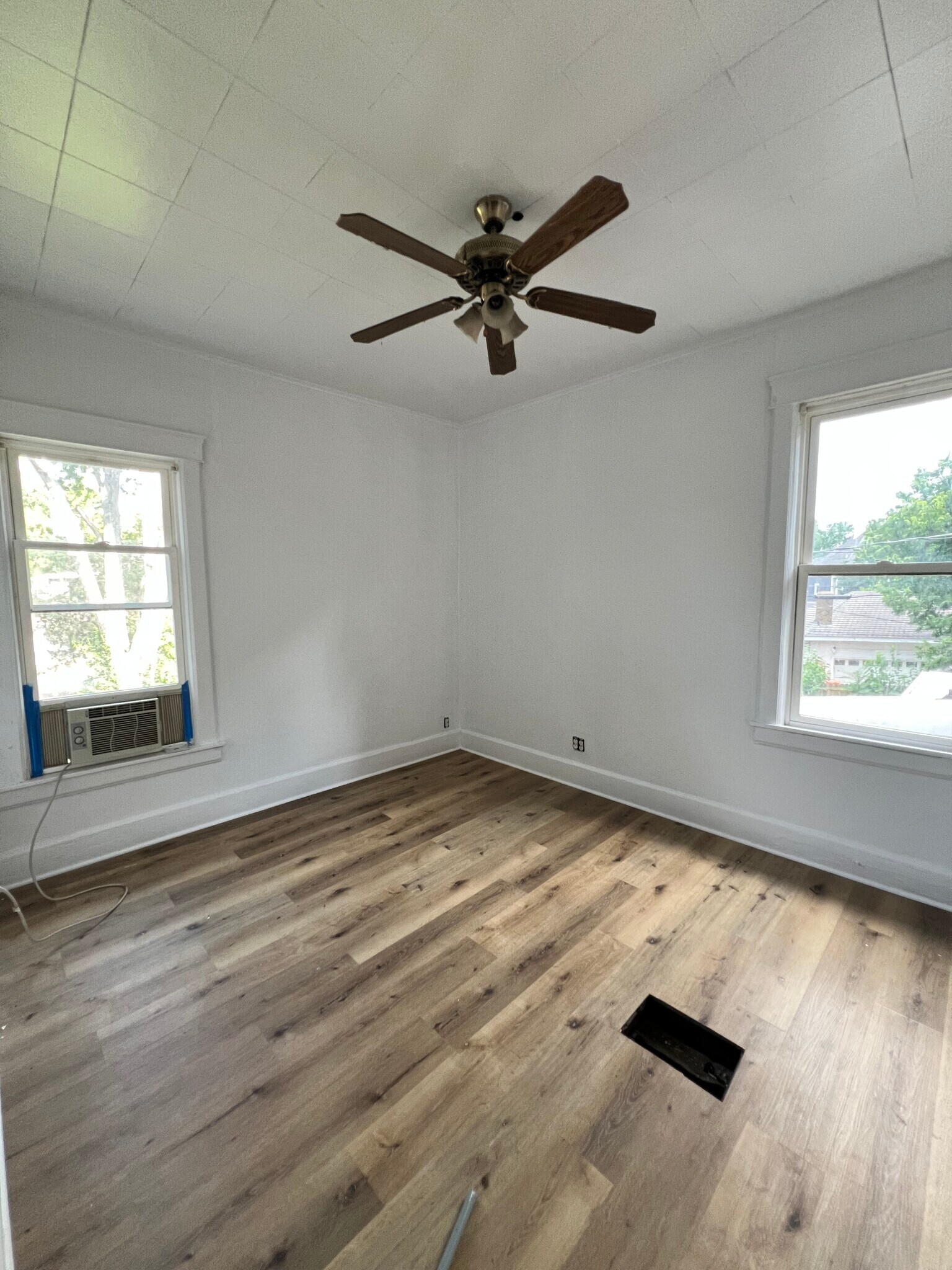 Building Photo - 406 N Glenwood Ave