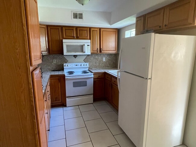 Building Photo - 1316 NW 12th St