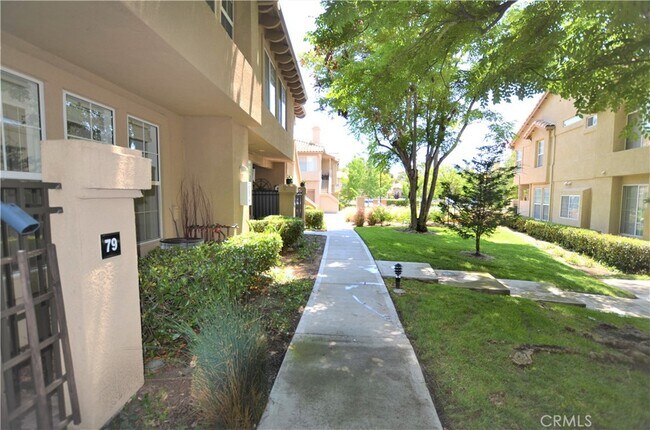 Building Photo - 79 Waxwing Ln