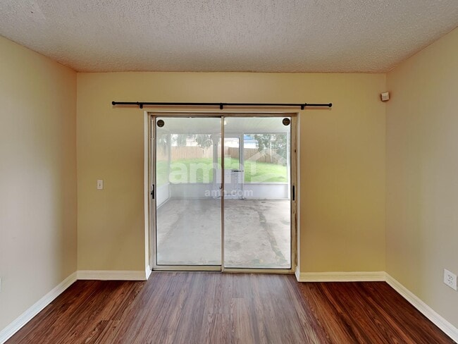 Building Photo - 7491 Volley Dr N