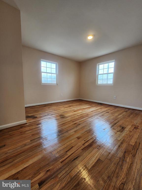 Building Photo - 4244 Clay St NE