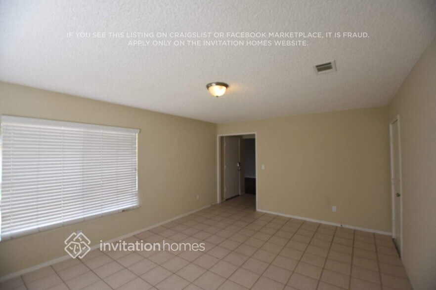 Building Photo - 12625 Softwind Dr