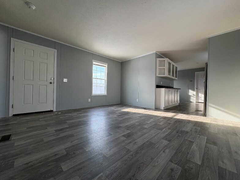 Building Photo - 352 Trillum Trail