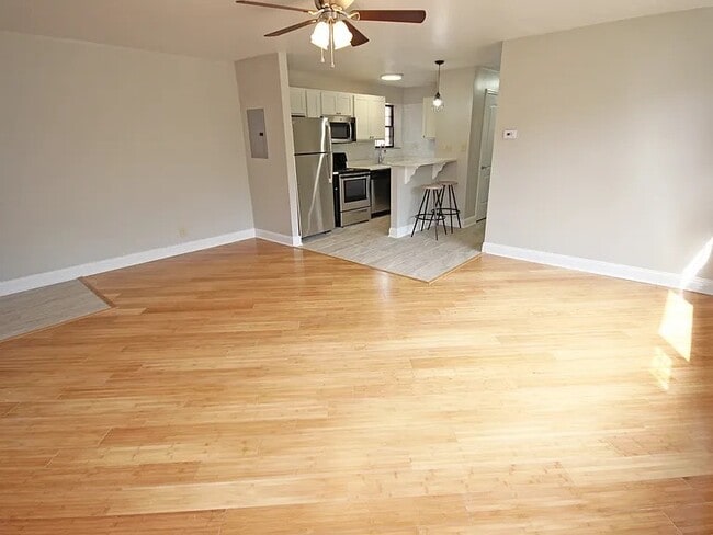 Interior Photo - WINSTON APARTMENTS -- 022