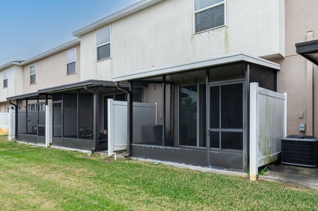 Building Photo - 4770 White Sanderling Ct
