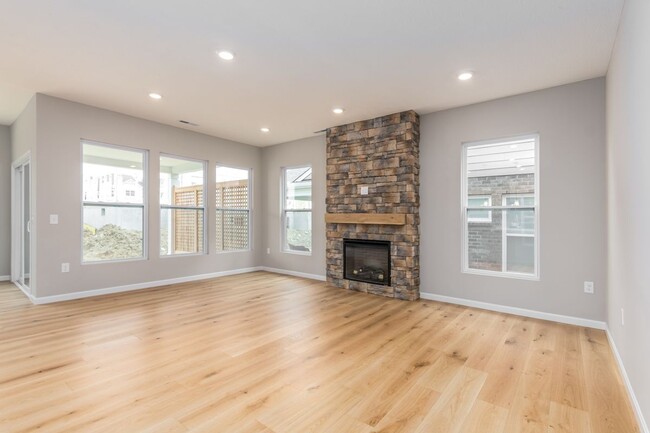 Building Photo - 5634 Callaway Dr