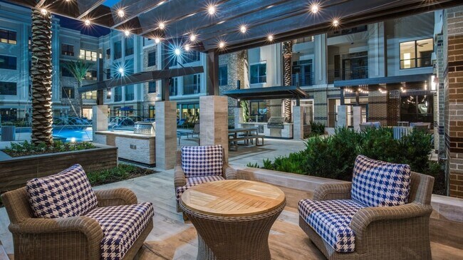 Building Photo - 4139 Bellaire Blvd