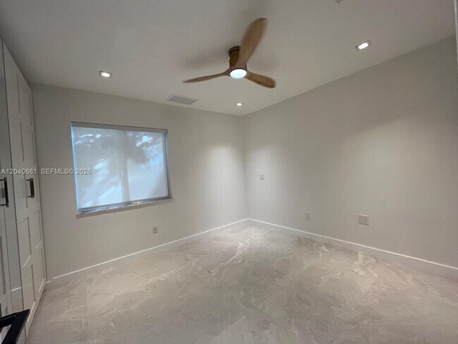 Building Photo - 16805 SW 109th Ct