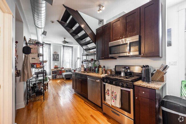 Building Photo - 1641 S Throop St