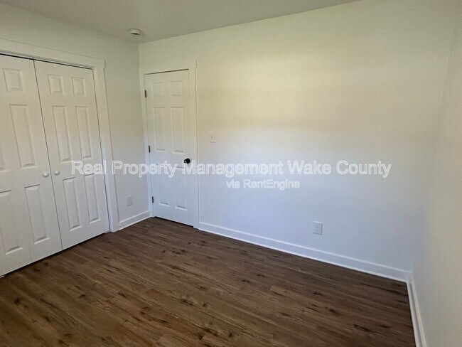 Building Photo - 2325 Quartz Ct
