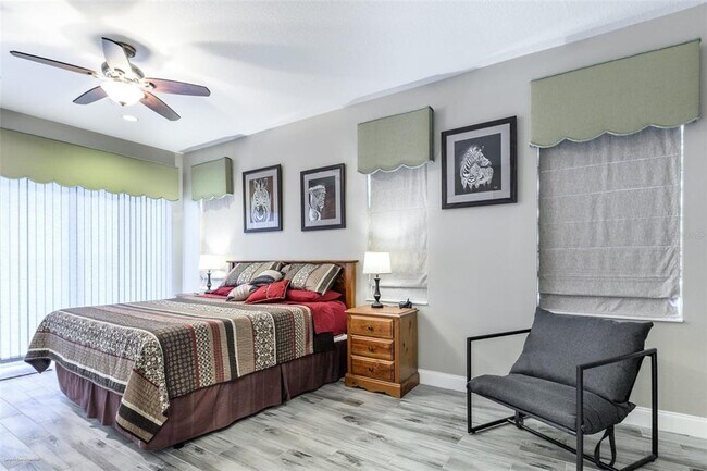 Building Photo - 10300 Tarpon Landings Terrace
