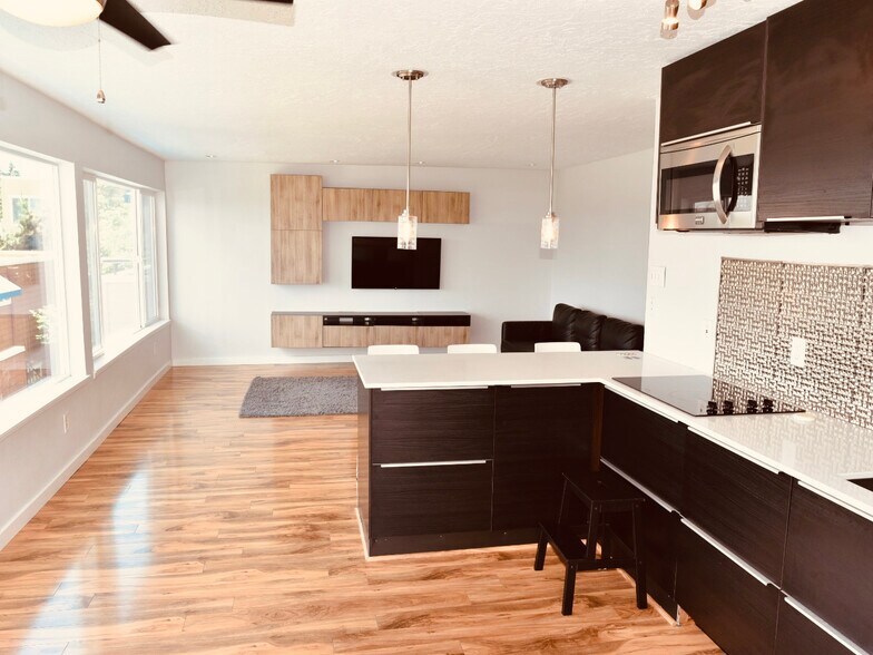 Open Floor Plan - 3515 SW Barbur Blvd