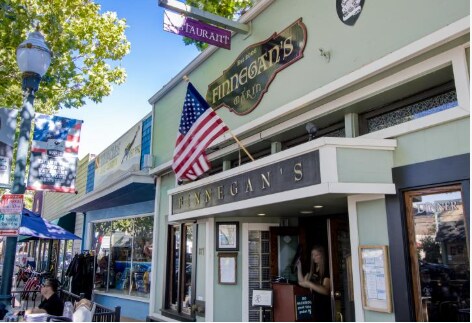 Building Photo - 844 Reichert Ave