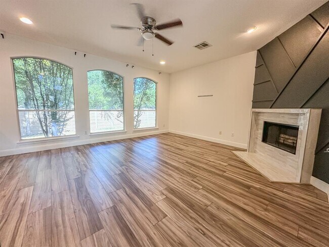 Building Photo - 2413 Catamaran Cove