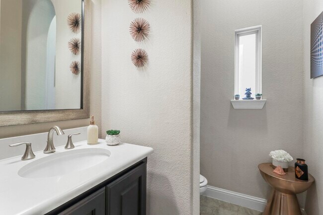 Building Photo - 1104 Steele Ln