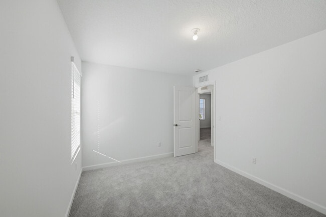 Building Photo - 19568 Whispering Crk Rd