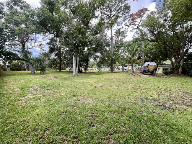 Building Photo - 58 Arnoni Dr