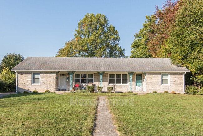 Building Photo - 104 Greenbriar Rd