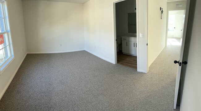 Building Photo - 3192 Sandersville Rd