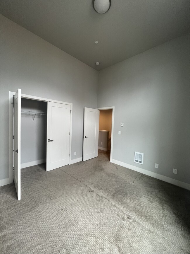 Building Photo - 18236 73rd Ave NE