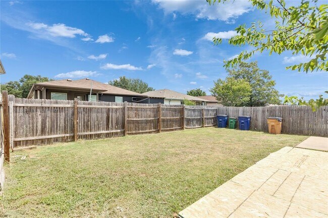 Building Photo - 12420 Sky Harbor Dr